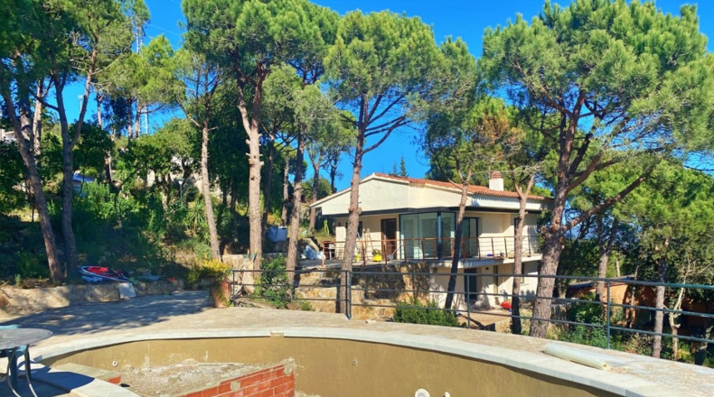 Gerona - Serra Brava - 2000m2
