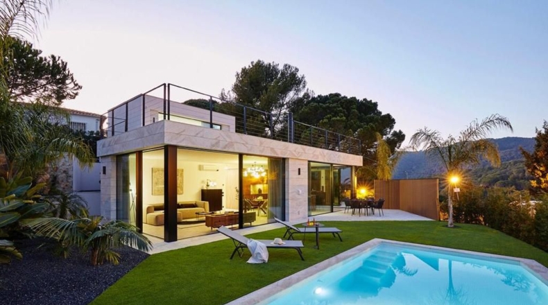 Gerona - Lloret de Mar - 425m2