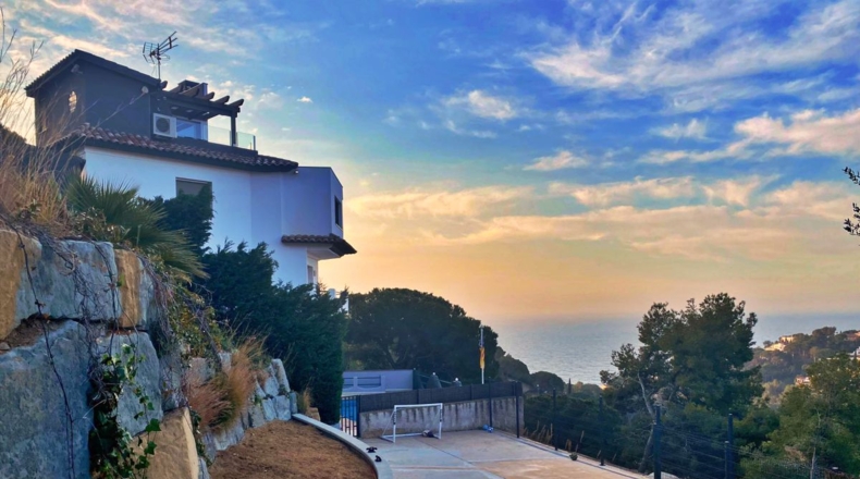 Gerona - Canyelles - 1022m2