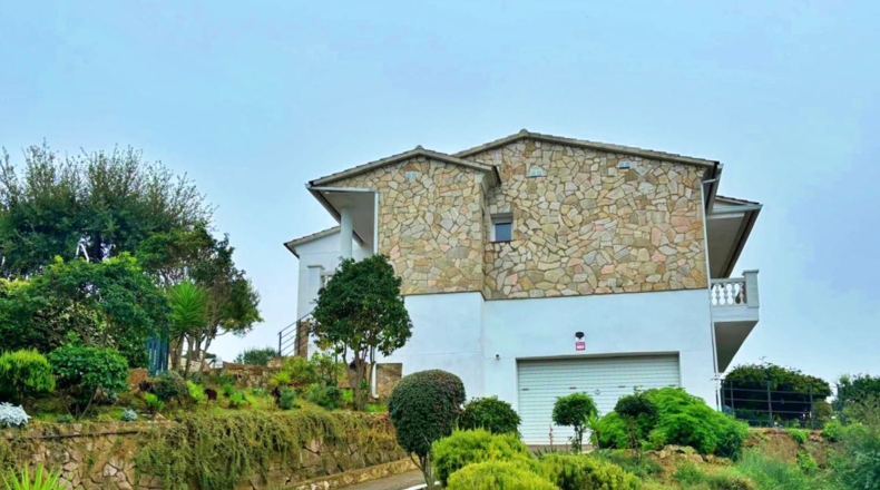 Gerona - Serra Brava - 944m2