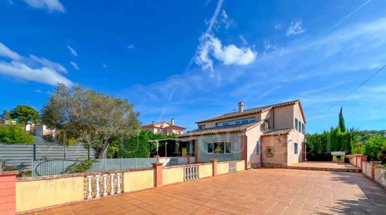 Gerona - Lloret de Mar - 880m2
