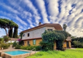 Chalet independiente con terreno en venta en Lloret de Mar ref: TR252740 foto