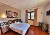 Chalet independiente con terreno en venta en Lloret de Mar ref: TR252740 foto