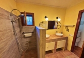 Chalet independiente con terreno en venta en Lloret de Mar ref: TR252740 foto