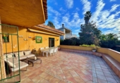 Chalet independiente con terreno en venta en Lloret de Mar ref: TR252740 foto