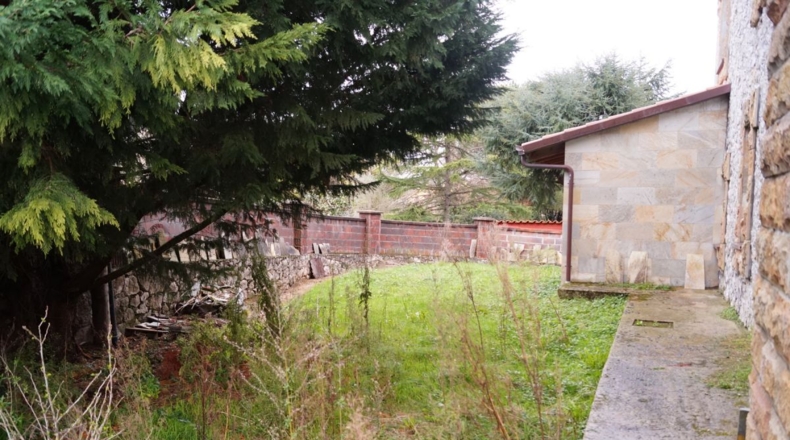 Cantabria - Escobedo de Camargo - 1300m2