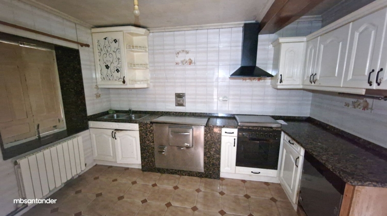 Cantabria - Santa María de Cayón - 580m2