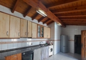Chalet independiente con terreno en venta en Bárcena de Cicero ref: TR349320 foto