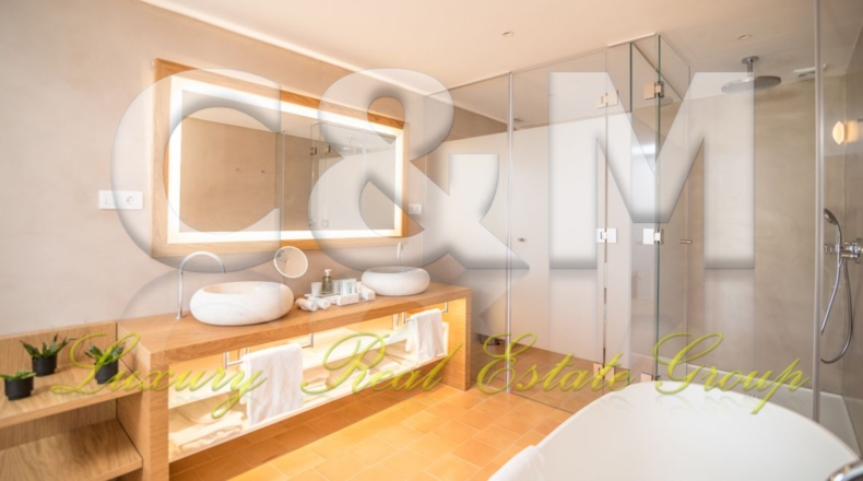 Islas Baleares - Portinatx - 130000m2