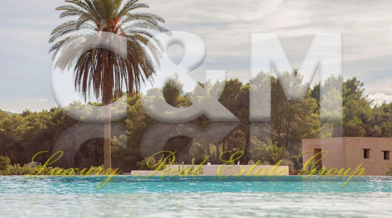 Islas Baleares - Portinatx - 130000m2