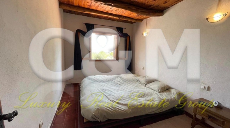 Islas Baleares - Sant Carles de Peralta - 6000m2
