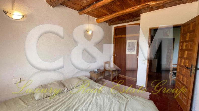 Islas Baleares - Sant Carles de Peralta - 6000m2