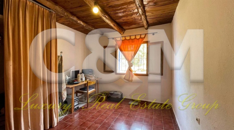Islas Baleares - Sant Carles de Peralta - 6000m2
