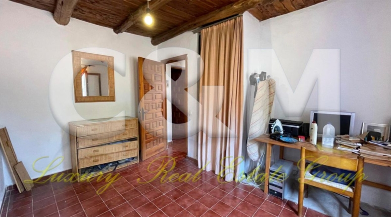 Islas Baleares - Sant Carles de Peralta - 6000m2