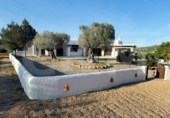 Chalet independiente con terreno en alquiler en Port de Sant Miquel ref: TR284918 foto