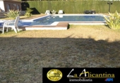 Xalet independent amb terreny en venda a Alacant ref.: TR15451 foto