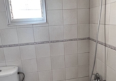 Отдельно стоящий дом с участком на продажу в городе Аликанте. Фото