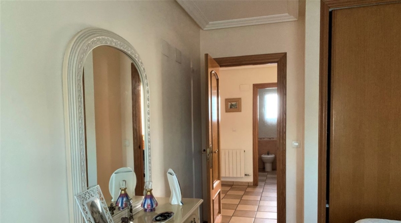 Alicante - San Vicente del Raspeig - 560m2