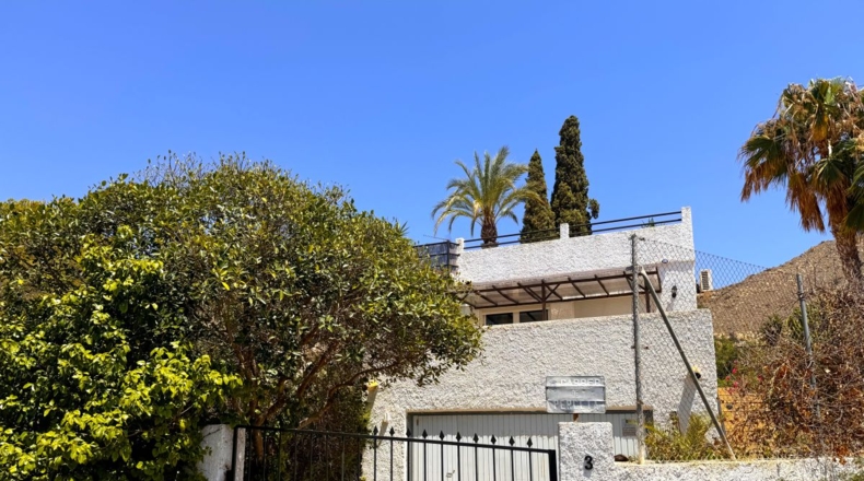 Alicante - Campello - 1850m2