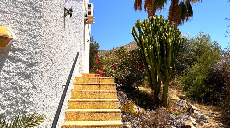 Alicante - Campello - 1850m2