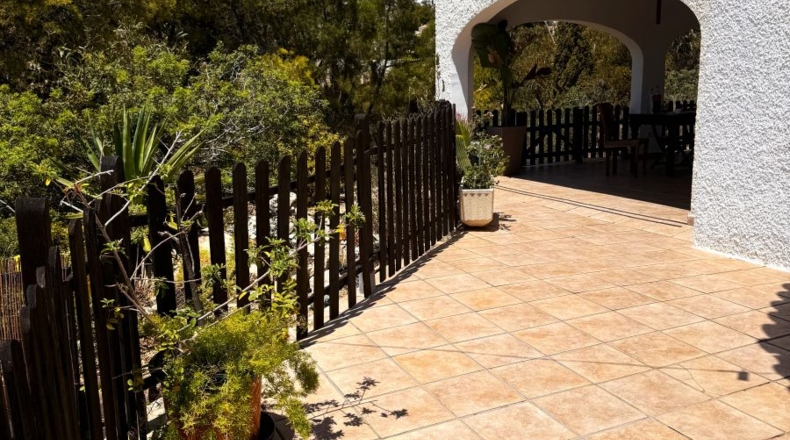 Alicante - Campello - 1850m2