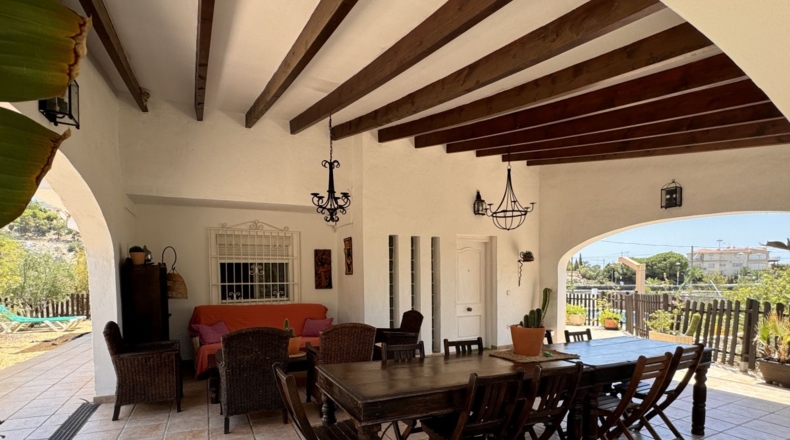 Alicante - Campello - 1850m2
