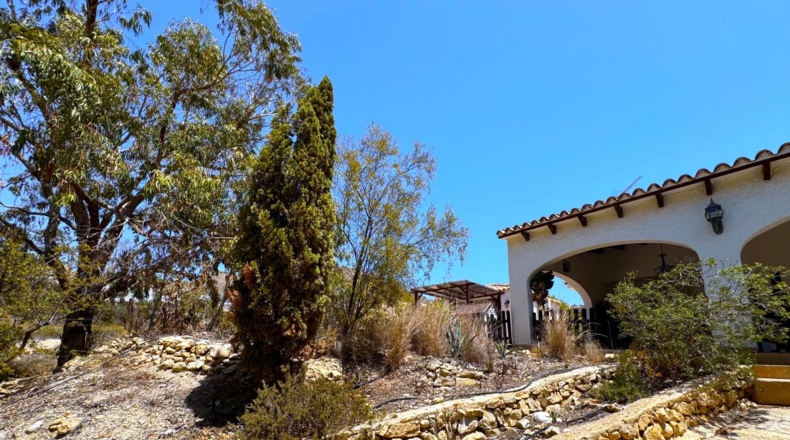 Alicante - Campello - 1850m2