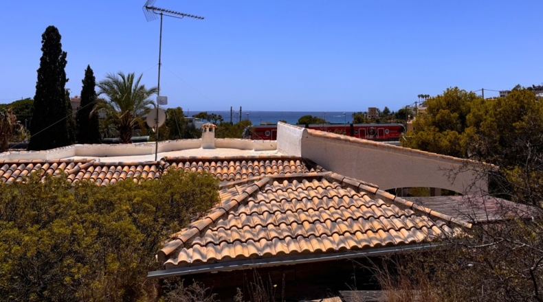 Alicante - Campello - 1850m2