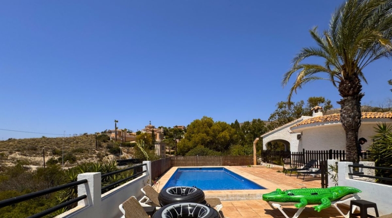 Alicante - Campello - 1850m2
