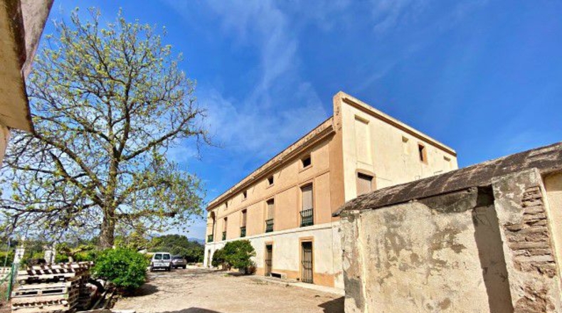 Tarragona - Tortosa - 60000m2