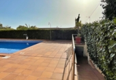 Xalet independent amb terreny en venda a Alcanar ref.: TR71402 foto