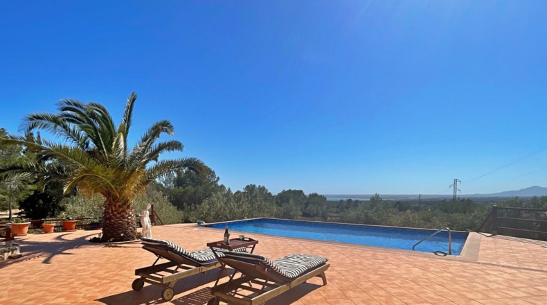 Tarragona - el Perelló - 13000m2