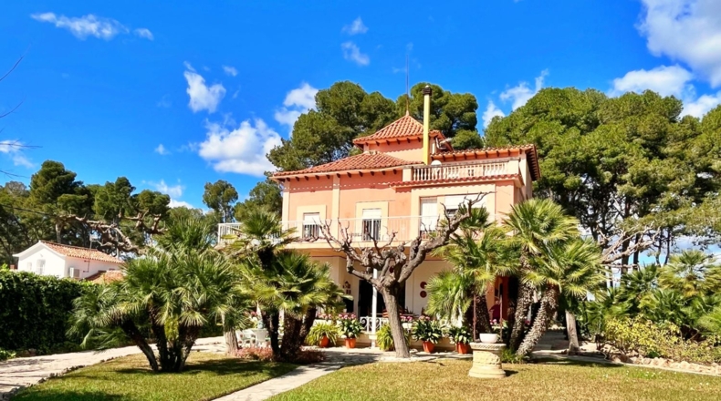 Tarragona - Tortosa - 2500m2