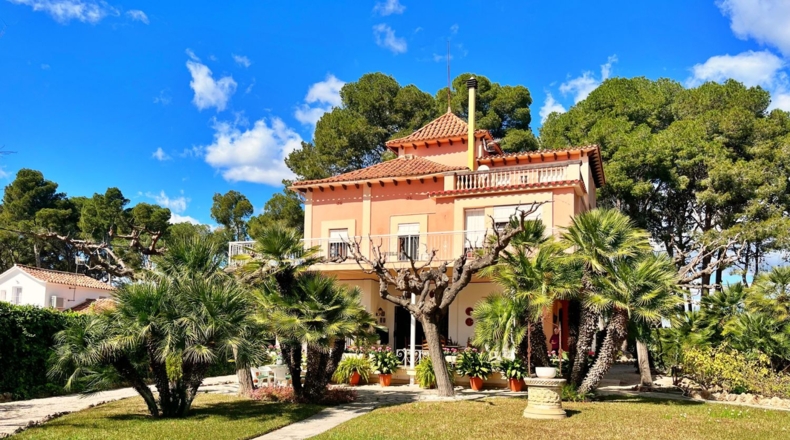 Tarragona - Tortosa - 2500m2
