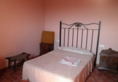 Chalet independiente con terreno en venta en Tortosa ref: TR27821 foto