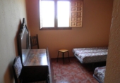 Chalet independiente con terreno en venta en Tortosa ref: TR27821 foto