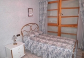Дом с участком на продажу в городе Tortosa. Фото