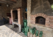Отдельно стоящий дом с участком на продажу в городе Tortosa. Фото