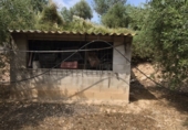 Отдельно стоящий дом с участком на продажу в городе Tortosa. Фото