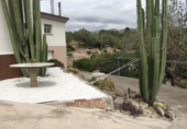 Отдельно стоящий дом с участком на продажу в городе Tortosa. Фото