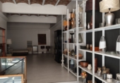 Участок с постройкой на продажу в городе Tortosa. Фото