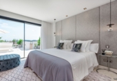 Chalet independiente con terreno en venta en Marbella ref: TR25849 foto