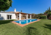 Xalet independent amb terreny en venda a Marbella ref.: TR25979 foto