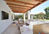 Xalet independent amb terreny en venda a Marbella ref.: TR25979 foto