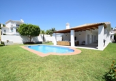 Xalet independent amb terreny en venda a Marbella ref.: TR25979 foto