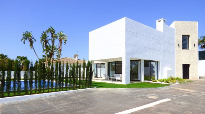 Málaga - San Pedro de Alcántara - 1151m2
