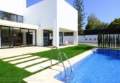 Xalet independent amb terreny en venda a Marbella ref.: TR25895 foto