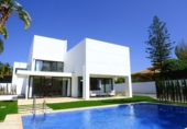 Xalet independent amb terreny en venda a Marbella ref.: TR25895 foto