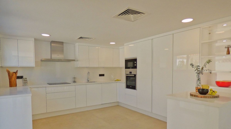 Málaga - San Pedro de Alcántara - 1151m2