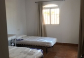 Chalet independiente con terreno en alquiler en Marbella ref: TR284905 foto